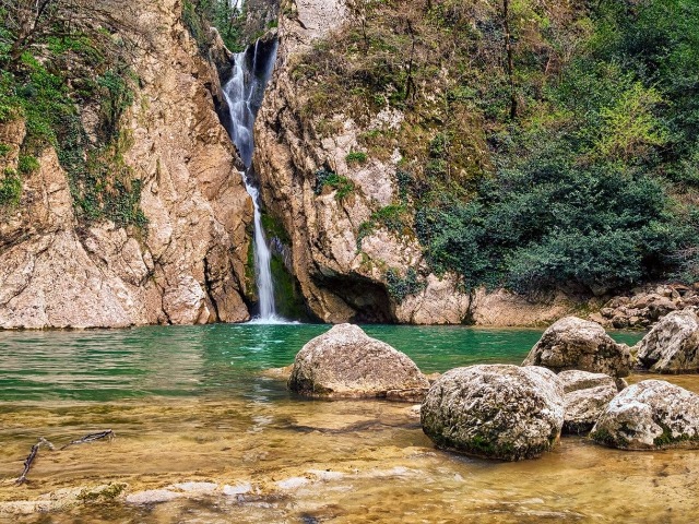 Агурские водопады  