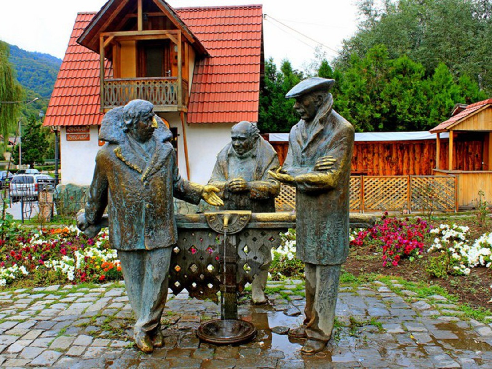 Памятник персонажам Мимино guidego.ru