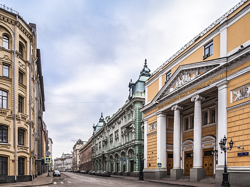 Биржевая площадь и Ильинка  