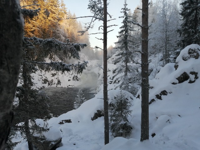 Экскурсия к водопаду, подножию палеовулкана + финские ДОТы — фото 3