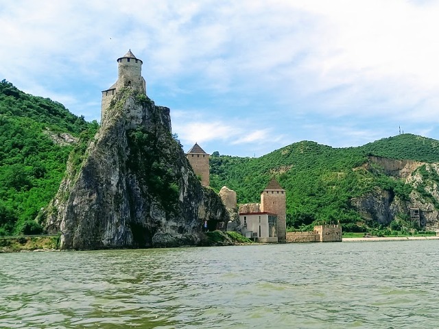 Восточная Сербия: крепости Дуная