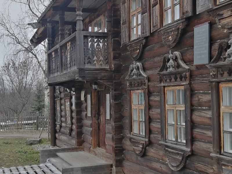 Традиционное зодчество  