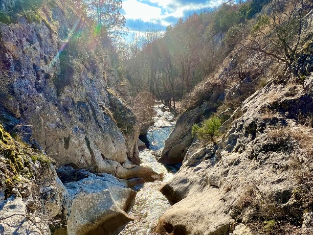 3 водопада, Скельские менгиры и "сердце" Крыма — фото 3