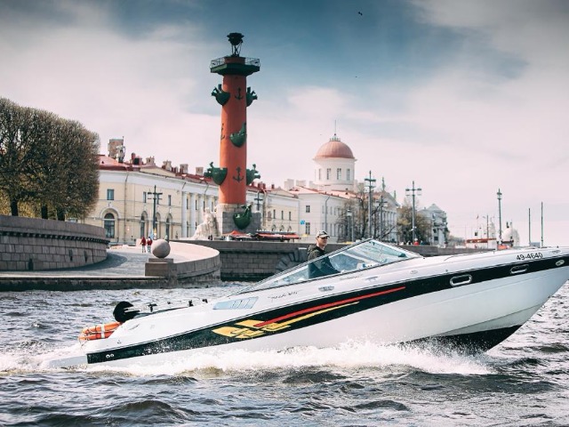 Экскурсия по рекам и каналам на катере в Санкт-Петербурге — фото 2