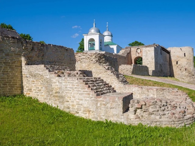 Легенды Псковщины: Псков — Изборск — Печоры — фото 3