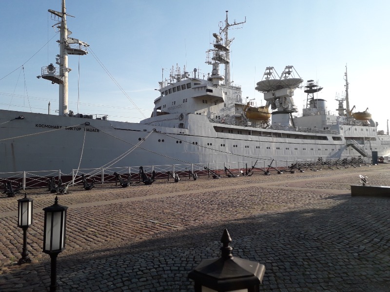Космонавт В. Пацаев