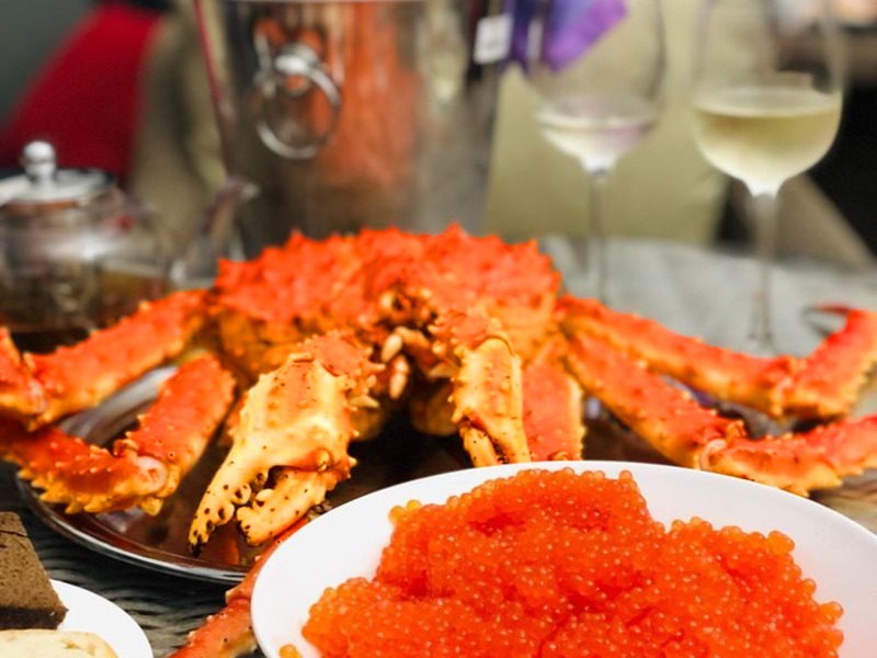 Вкус Сахалина в 5-дневном обзорном туре «Королевский краб» - групповая экскурсия в Южно-Сахалинске на машине гида длительностью более 12 часов с количеством участников до 6 человек цена экскурсии 136400₽
