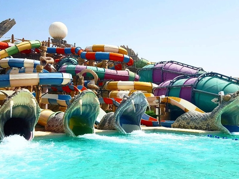 Экскурсия в группе в аквапарк Yas Waterworld в Абу-Даби - групповая экскурсия в Абу-Даби пешком длительностью 5 часов с количеством участников до 10 человек цена экскурсии 88$