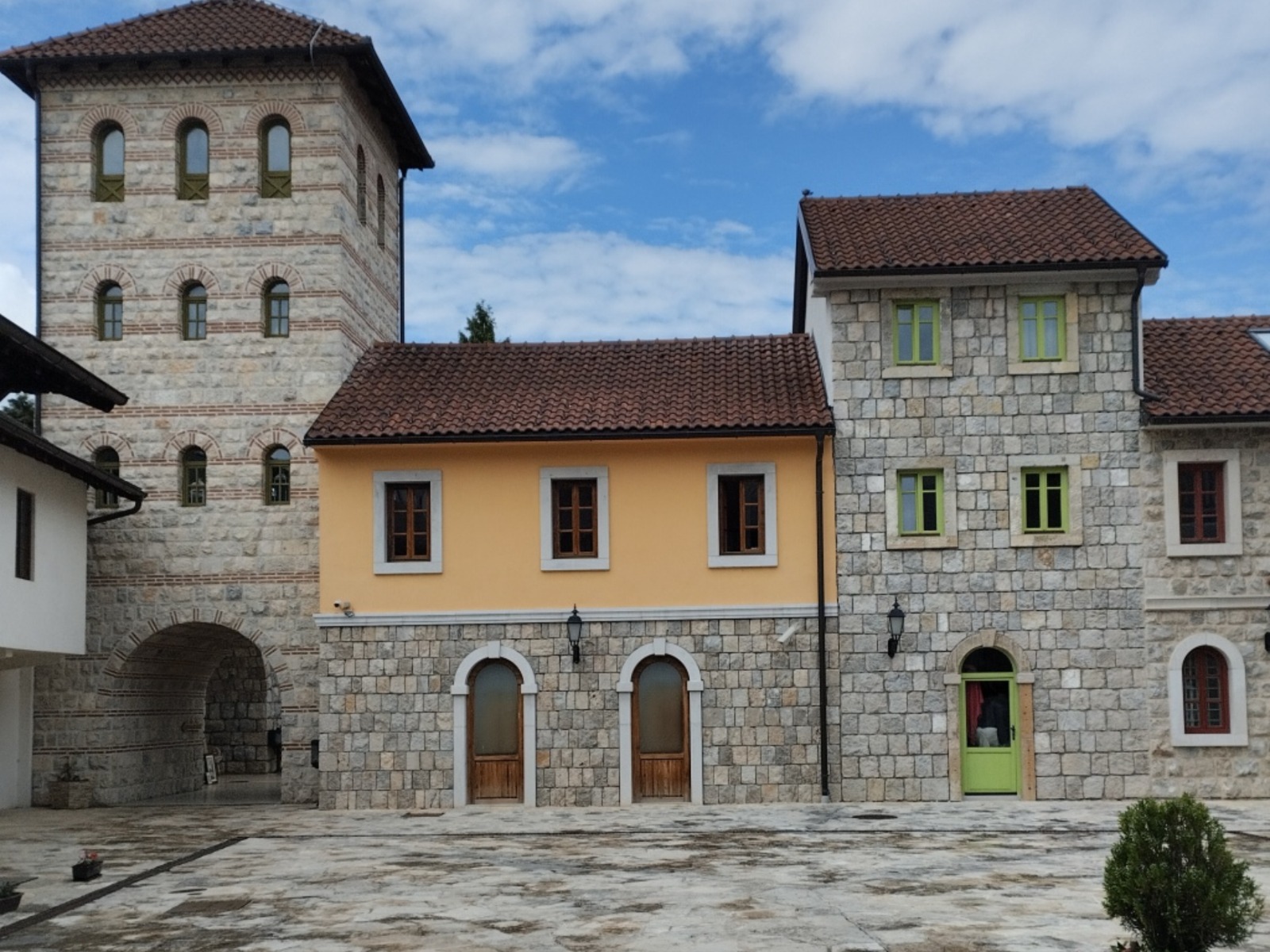 Византийский двор в Андричграде
