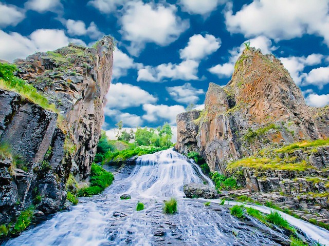 Экскурсия из Еревана в Хор Вирап,Нораванк, Джермук и винный завод — фото 2
