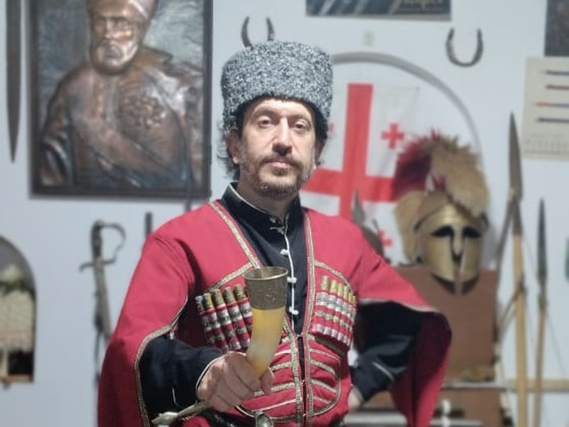 Винно-гастрономическое удовольствие + мастер-класс - индивидуальная экскурсия в Тбилиси пешком длительностью 3 часа с количеством участников до 6 человек цена экскурсии 55€