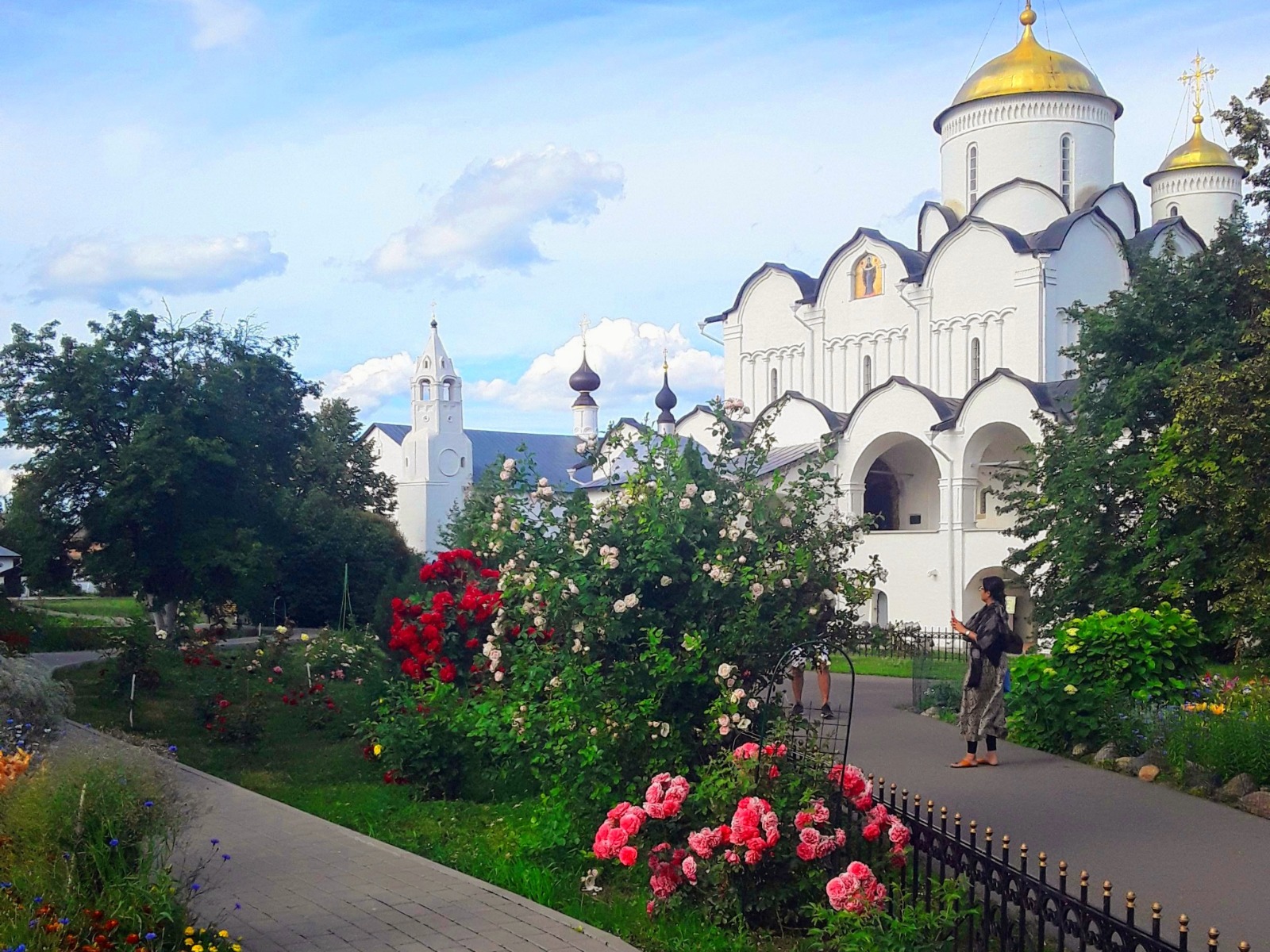 Сказочный Покровский монастырь