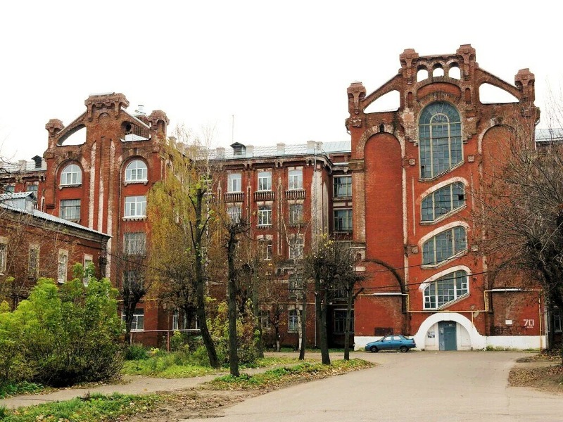 Авторская обзорная экскурсия в Морозовский городок в Твери - индивидуальная экскурсия В Tверь пешком длительностью 1.5 часа с количеством участников до 6 человек цена экскурсии 4700₽