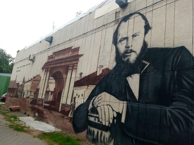 Космический Омск.Авторская программа-исследование - индивидуальная экскурсия в Омске на машине гида длительностью 2 часа с количеством участников до 2 человек цена экскурсии 1000₽