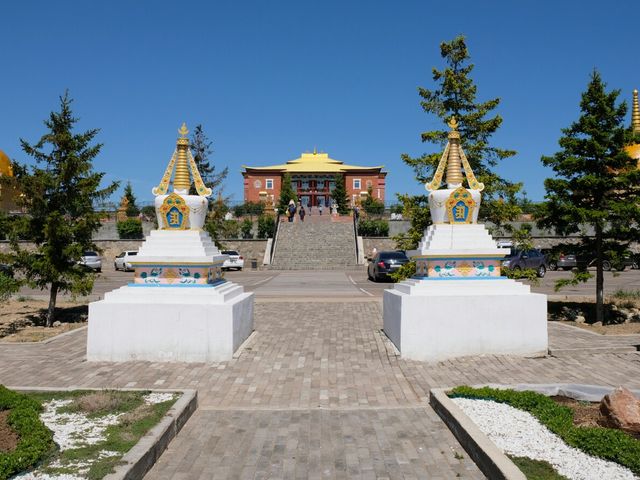 Верхняя и нижняя части Улан-Удэ с визитом в дацан — фото 3