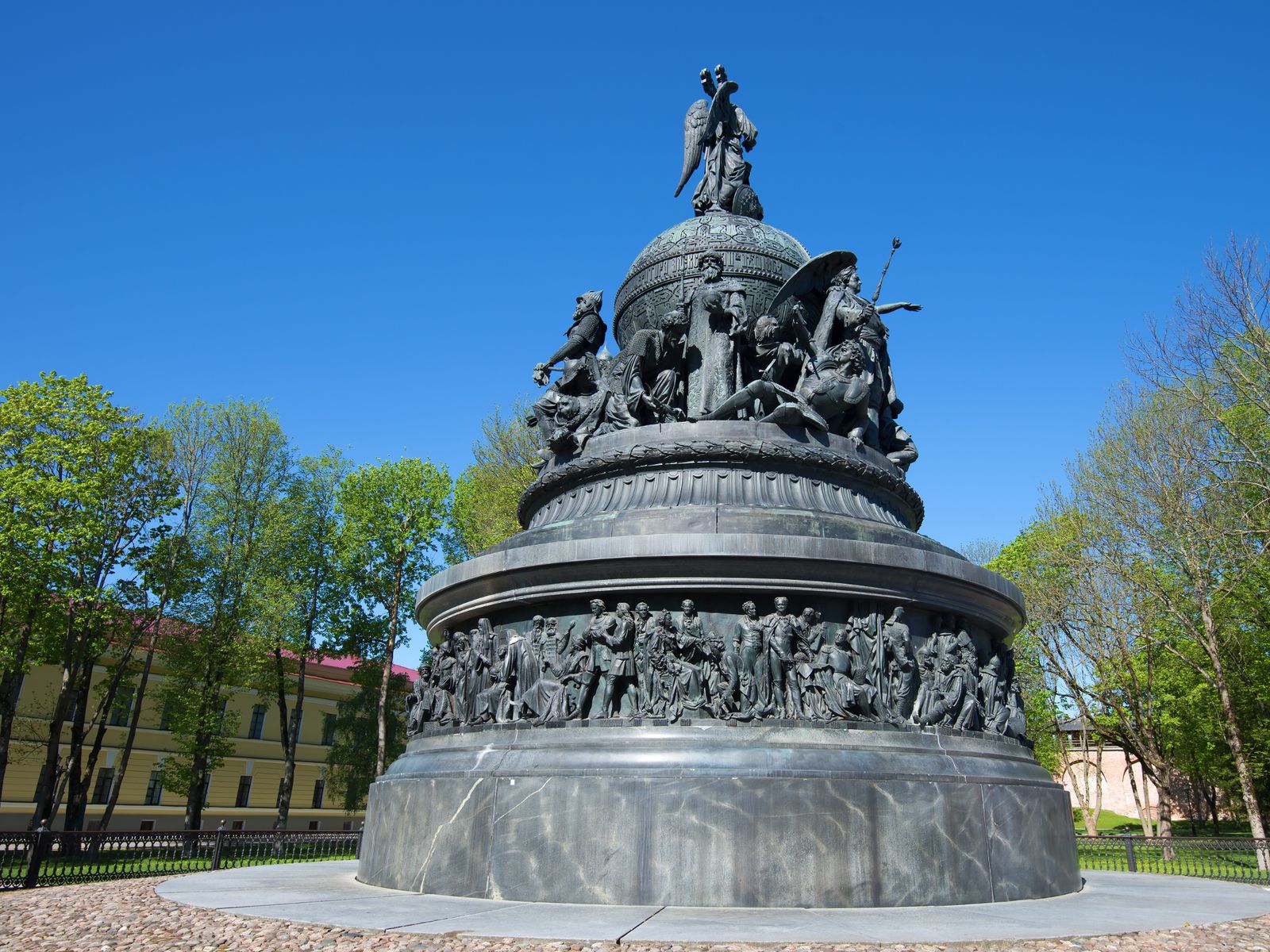 Памятник Тысячелетие России