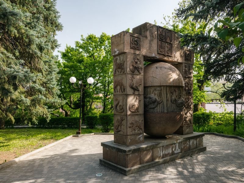 "Маленькая Швейцария": по Железноводску в группе - групповая экскурсия в Пятигорске на автобусе длительностью 5 часов с количеством участников более 20 человек цена экскурсии 1400₽