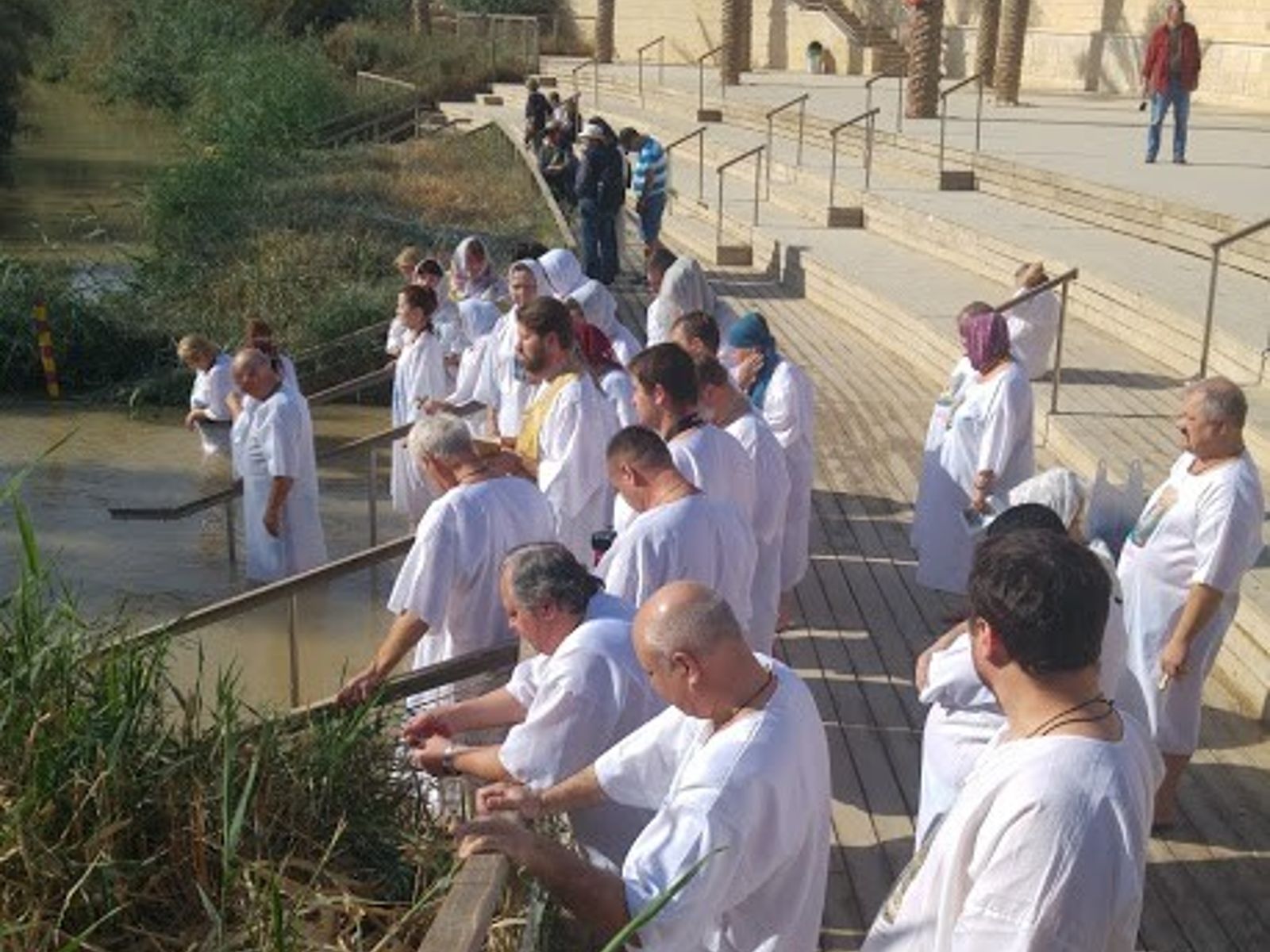 Омовение в реке Иордан