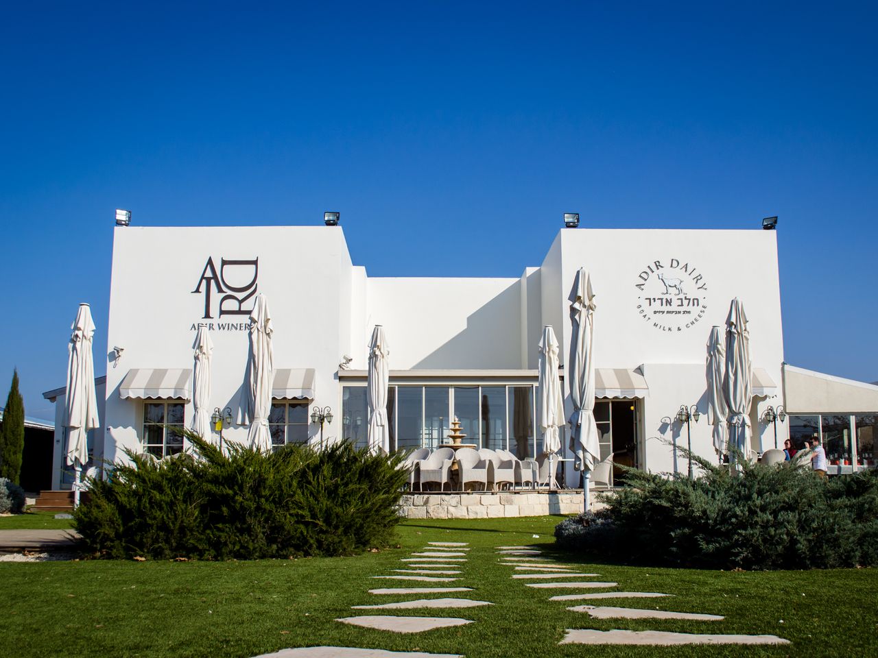 2-дневный гастротур из Тель-Авива по Голанским высотам: Тверия - индивидуальная экскурсия в Тель-Авиве на машине гида длительностью более 12 часов с количеством участников до 4 человек цена экскурсии 940€