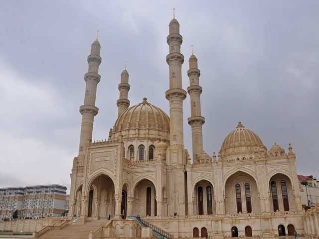 Храмовое зодчество Баку