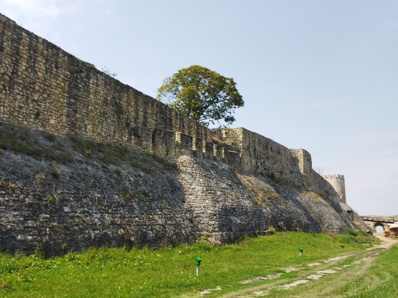 Стена римского каструма