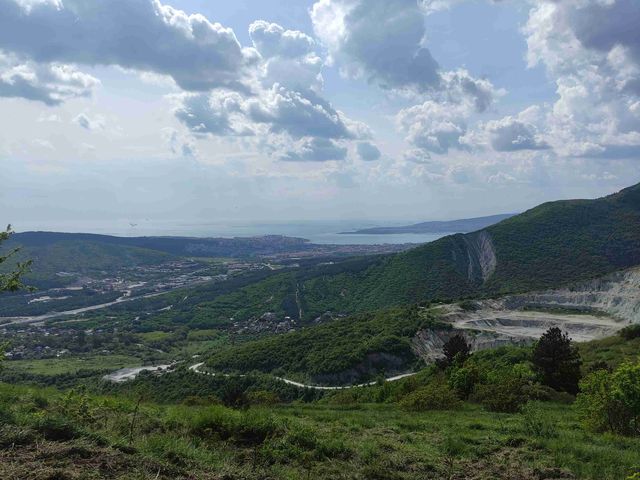 Хайкинг к дольменам Луны и Солнца из Геленджика — фото 3