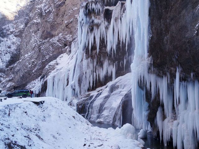 Индивидуальная экскурсия из Нальчика к Чегемским водопадам — фото 3
