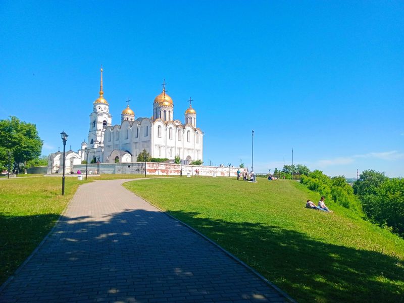 Экскурсия «Владимир за 2 часа: от древности к современности» - индивидуальная экскурсия во Владимире пешком длительностью 2 часа с количеством участников до 6 человек цена экскурсии 5400₽