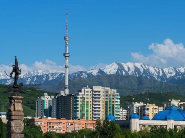 Экскурсия «Пешком по Алматы: от рынка до местного Арбата» — фото 2