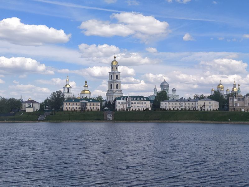 Индивидуальная экскурсия из Нижнего Новгорода в Дивеево - индивидуальная экскурсия в Нижнем Новгороде на машине гида длительностью 12 часов с количеством участников до 4 человек цена экскурсии 22000₽