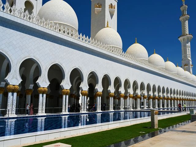 Экскурсия в мечеть Шейха Зайда