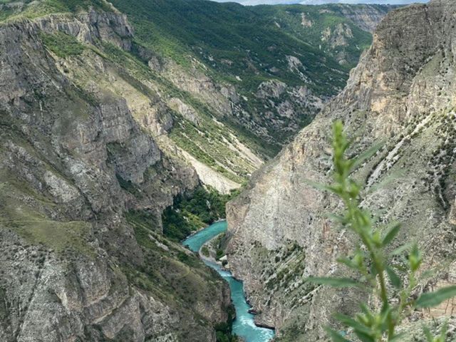 Сулакский каньон и бархан Сарыкум с Магомедом