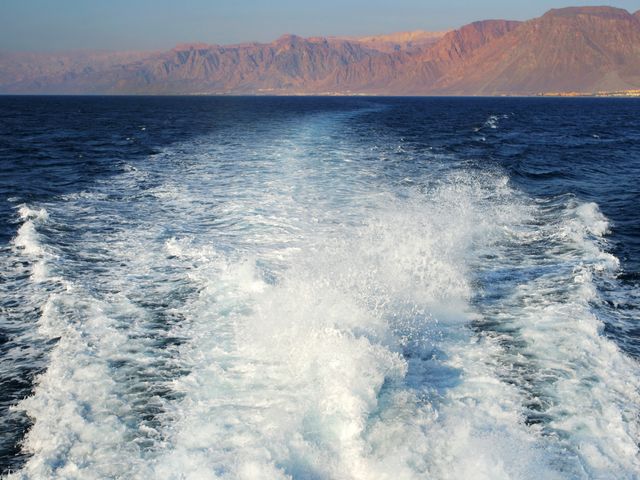 Морская прогулка на индивидуальном катере в Шарм-эль-Шейхе — фото 3