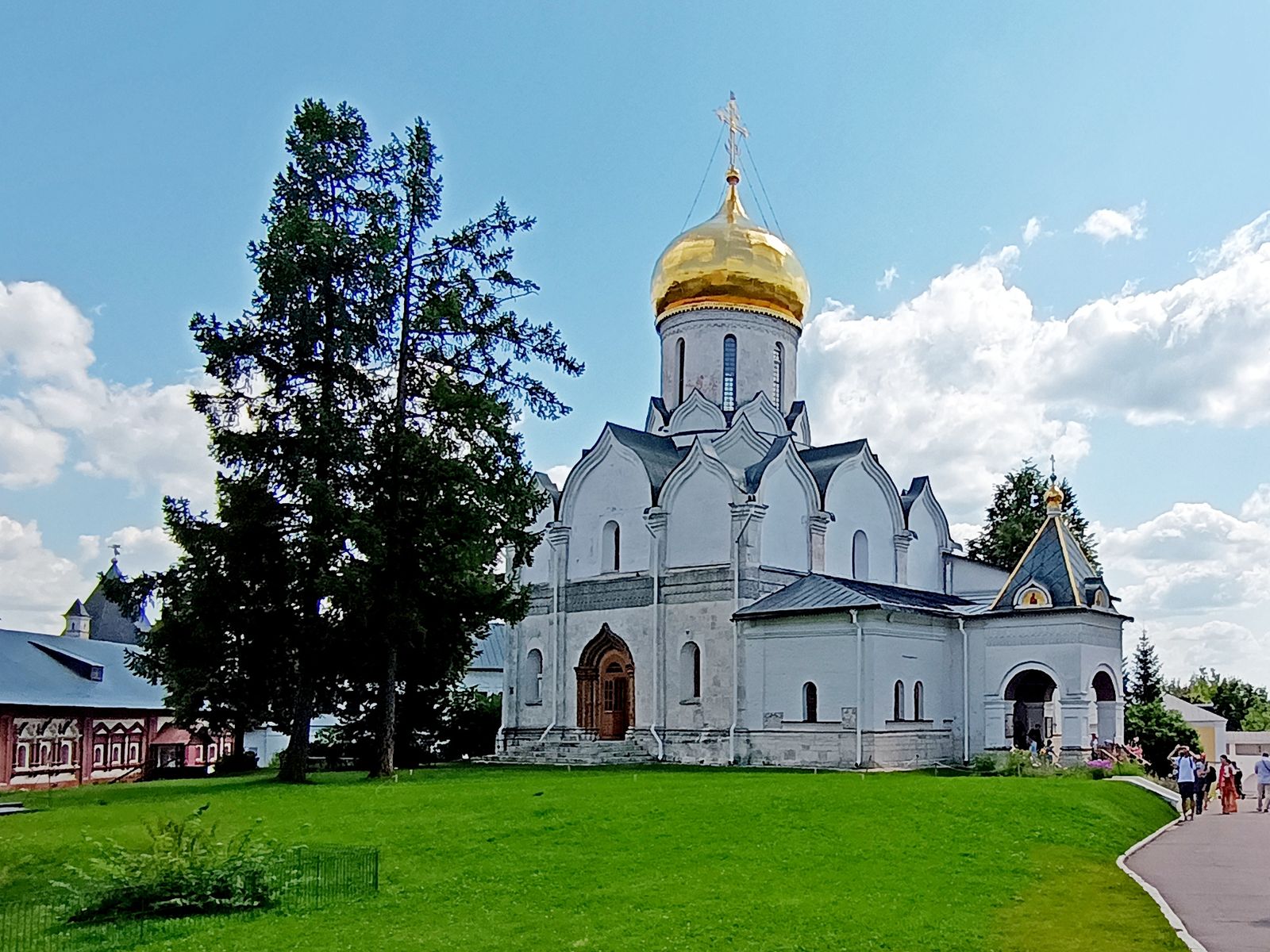 Собор Рождества Богородицы - один из древнейших храмов Московского региона