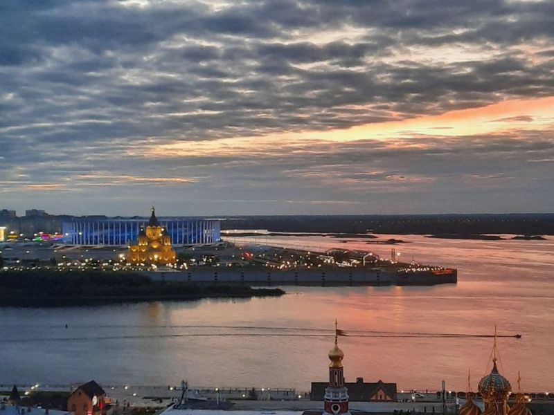Индивидуальная обзорная экскурсия "Ваш Нижний Новгород" - индивидуальная экскурсия в Нижнем Новгороде на машине гида длительностью 3 часа с количеством участников до 3 человек цена экскурсии 12000₽