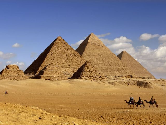 Пирамиды Египта: Гиза, Саккара, Мемфис, Дахшур