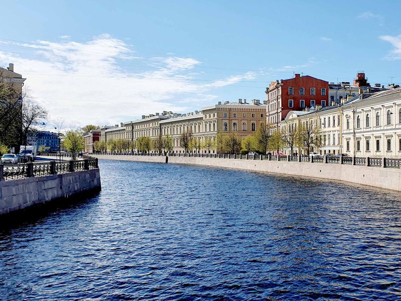 Весь Петербург за 5 часов - групповая экскурсия в Санкт-Петербурге на автобусе длительностью 5 часов с количеством участников более 20 человек цена экскурсии 1600₽
