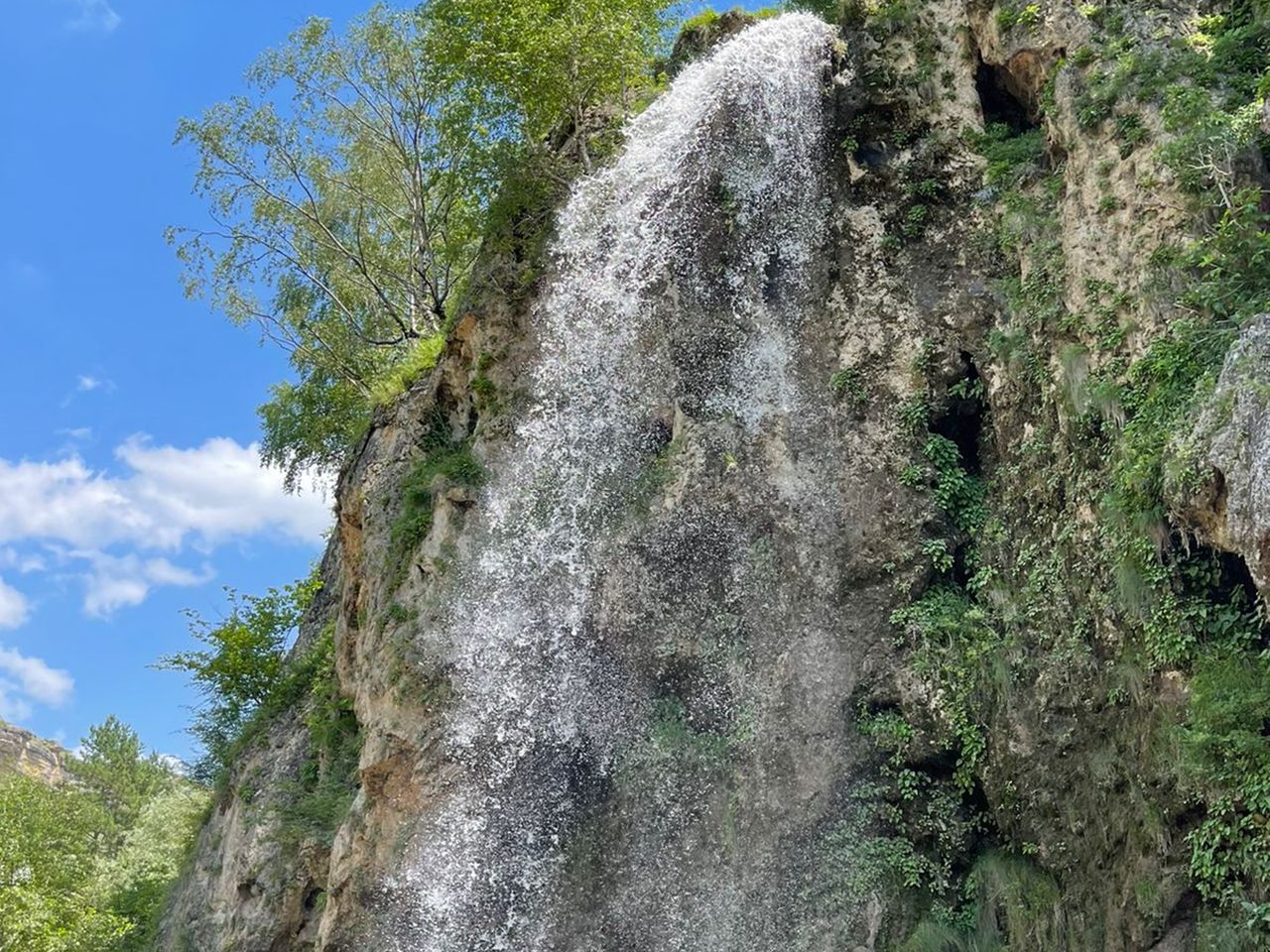 Медовые водопады в группе | Цена 1300₽, отзывы, описание экскурсии