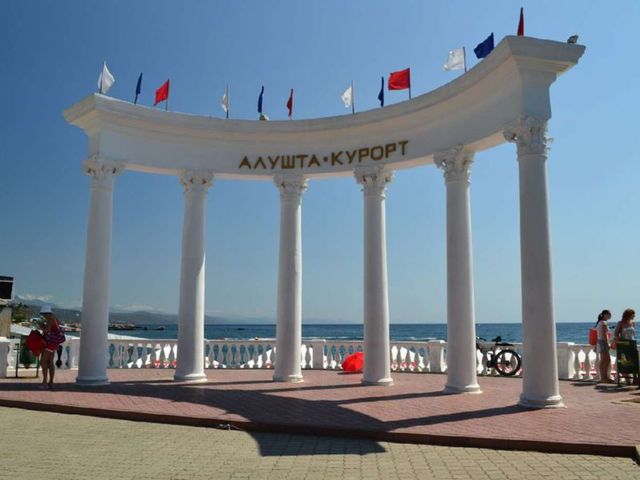 Индивидуальная пешеходная экскурсия «Древний лик Алушты» — фото 2