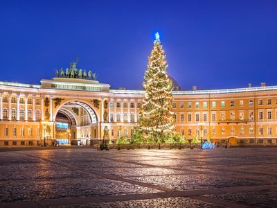 Праздничная экскурсия и встреча Нового года-2025