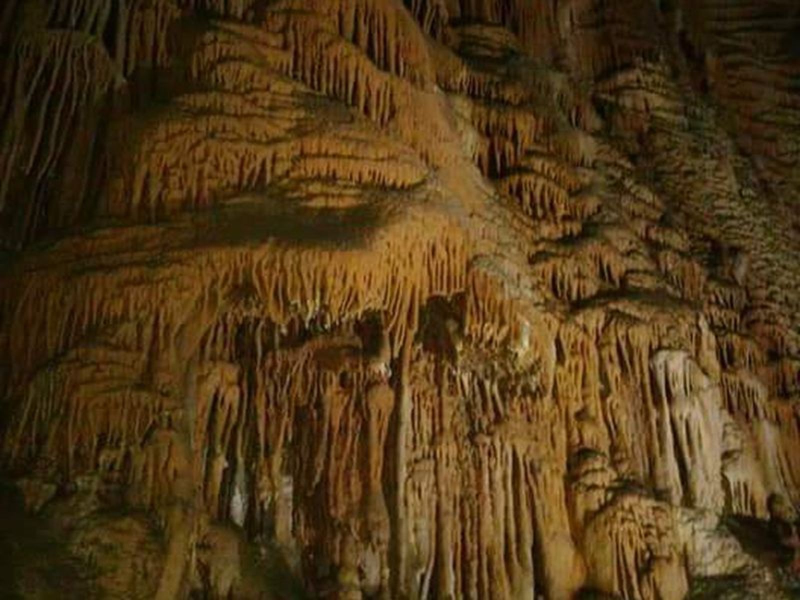 Зал Кечкемет в пещере Эмине-Баир-Хосар