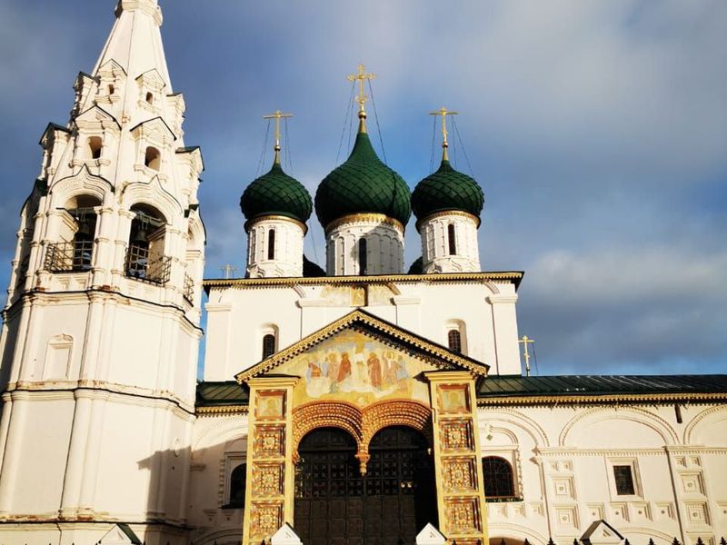 Индивидуальная экскурсия «Культурная прогулка по Ярославлю» - индивидуальная экскурсия в Ярославле пешком длительностью 2 часа с количеством участников до 10 человек со скидкой 5% цена экскурсии 4085₽