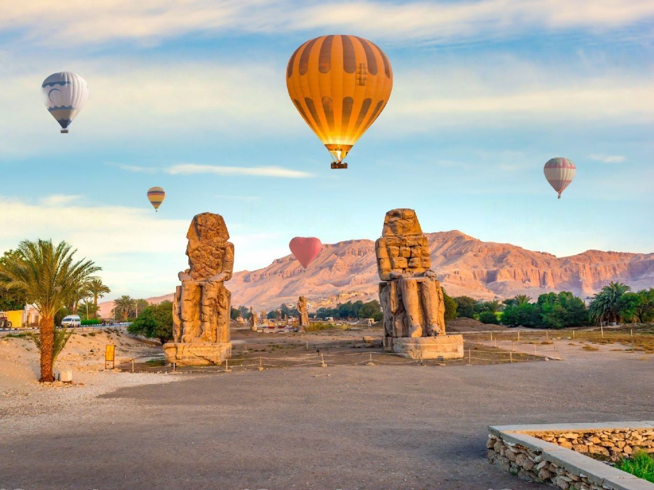 Индивидуальная экскурсия из Шарм-эль-Шейха в Луксор на самолете - индивидуальная экскурсия в Шарм-эль-Шейхе длительностью 10 часов с количеством участников до 17 человек со скидкой 15% цена экскурсии 382.5$