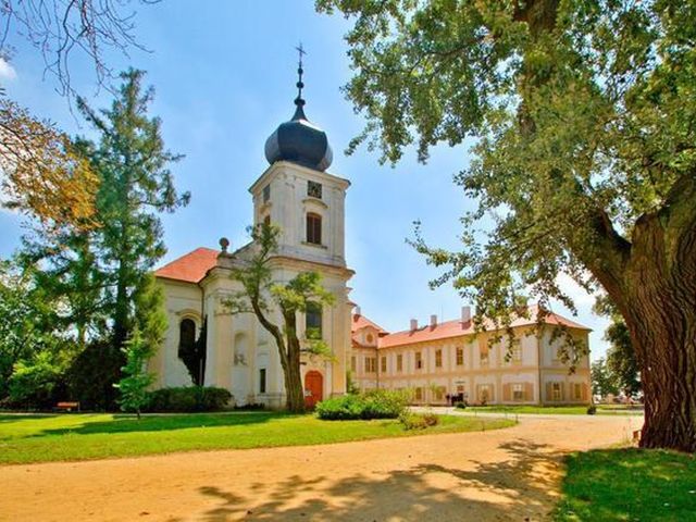 Замок Лоучень и рыцарский турнир в Детенице — фото 2