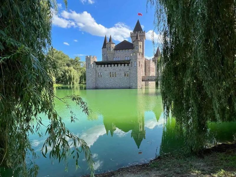 На внедорожнике в Кабардино-Балкарию - групповая экскурсия в Пятигорске на машине гида длительностью 10 часов с количеством участников до 6 человек цена экскурсии 5000₽