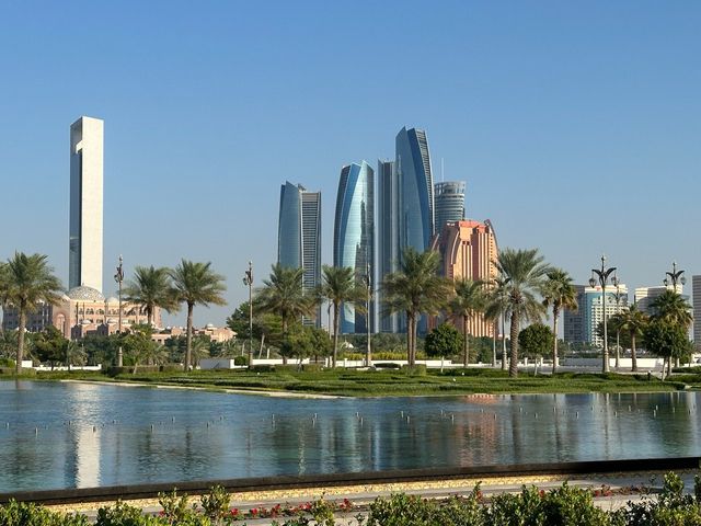 Индивидуальная экскурсия по Абу-Даби из Дубая