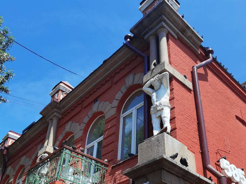 Авторская прогулка по Улан-Удэ - групповая экскурсия в Улан-Удэ пешком длительностью 2 часа с количеством участников до 14 человек со скидкой 5% цена экскурсии 2565₽