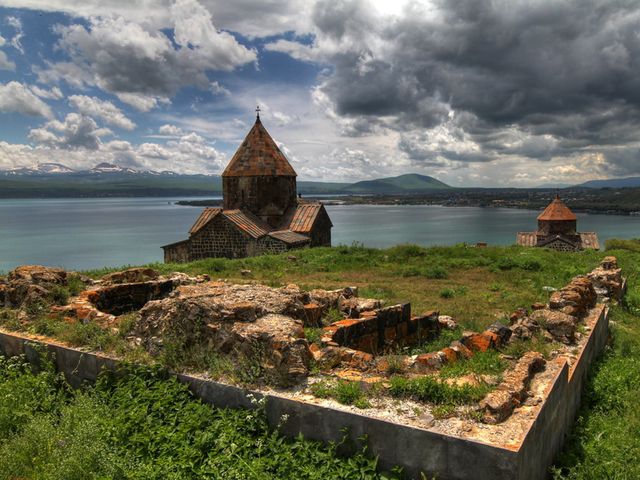 Озеро Севан, Дилижан и монастырь Агарцин