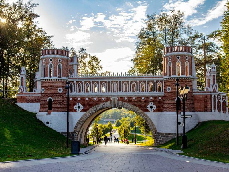 Музей-заповедник Царицыно - индивидуальная экскурсия в Москве пешком длительностью 3 часа с количеством участников до 15 человек цена экскурсии 6950₽