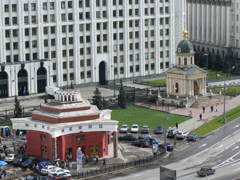 Старый и Новый Арбат - индивидуальная экскурсия в Москве пешком длительностью 2 часа с количеством участников до 15 человек цена экскурсии 6400₽